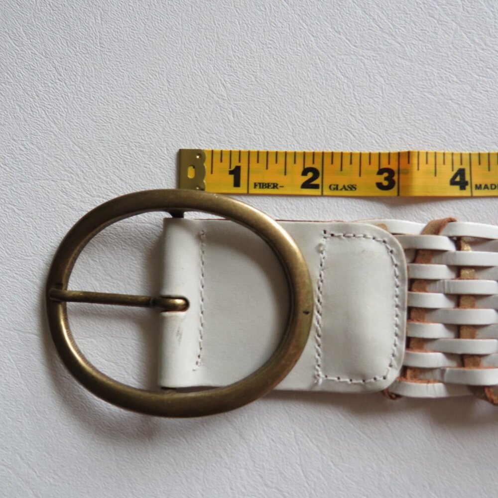 White Gold Basket Weave Front Closure Genuine Leather Oval Buckle Belt - Picture 9 of 11